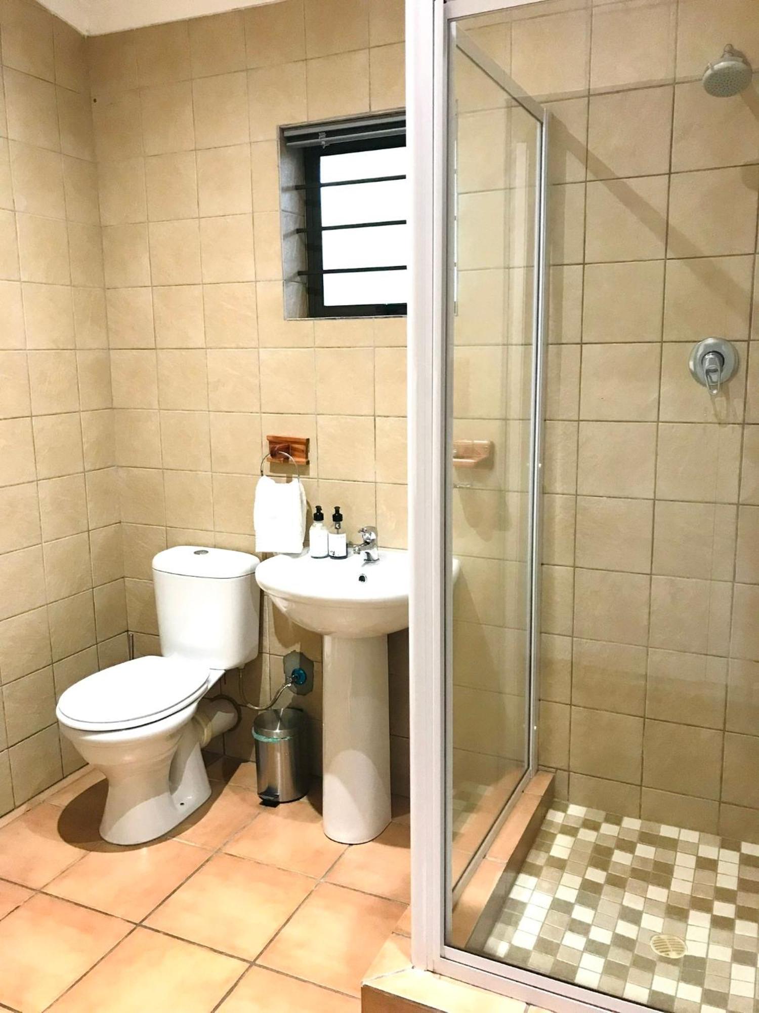 10Vdw Self Catering Apartments Durbanville Exteriör bild